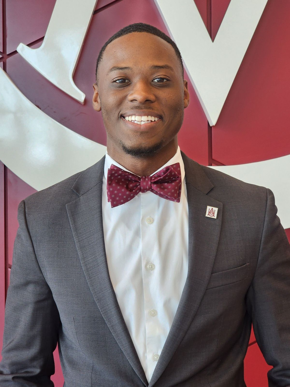 Photo of Mr. Aaron Dixon, M.S., Executive Director Freshman Academy